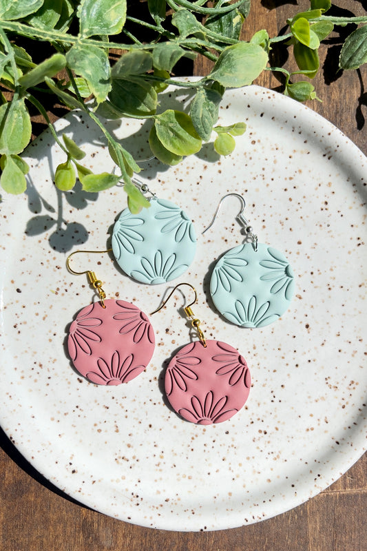 Daisy Circle Dangle Earrings