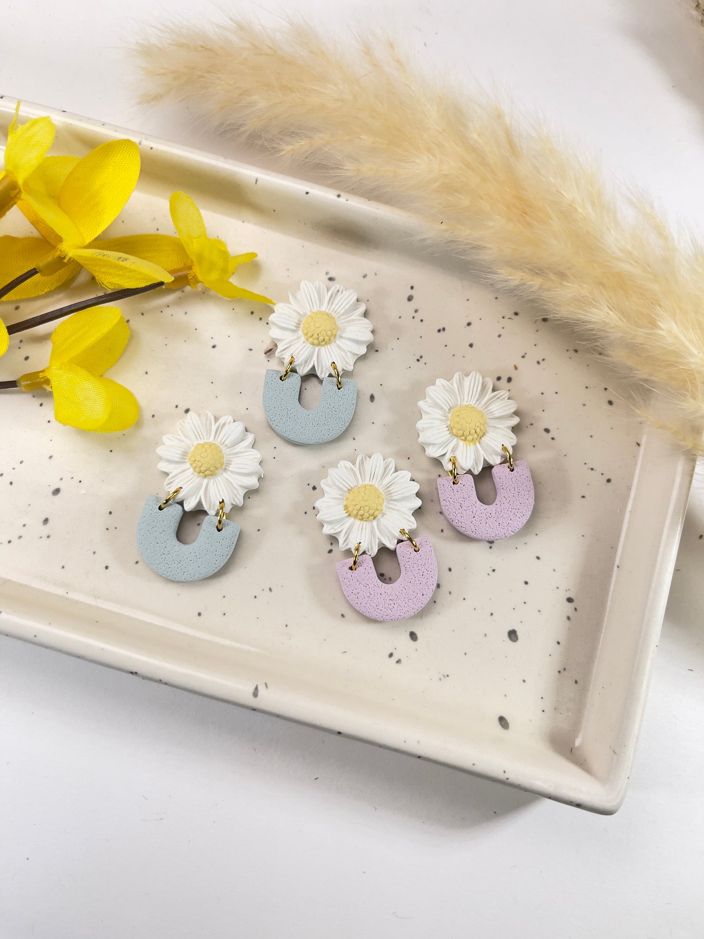 Pastel Daisy Earrings