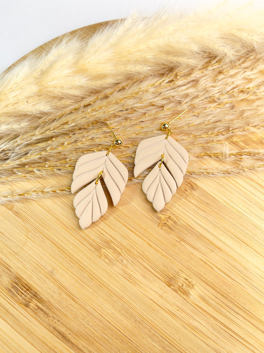 Beige Scallop Earrings